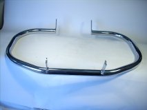 Motorbåge (?2) Avstånd fästen: övre 25 cm, undre 26,5 cm